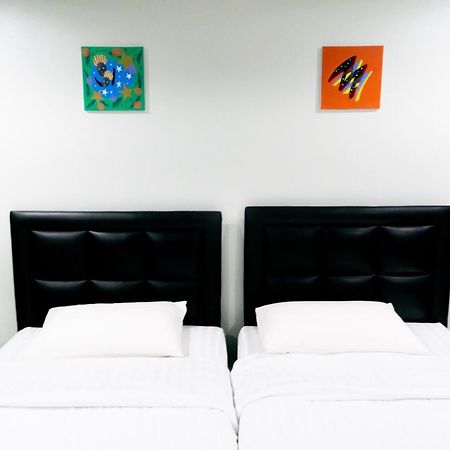Suksomboon Residence Бангкок Экстерьер фото
