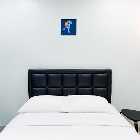 Suksomboon Residence Бангкок Экстерьер фото