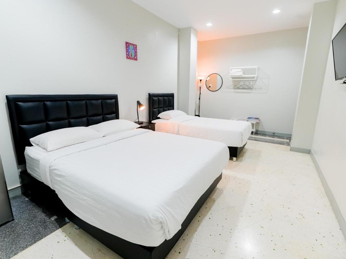 Suksomboon Residence Бангкок Экстерьер фото