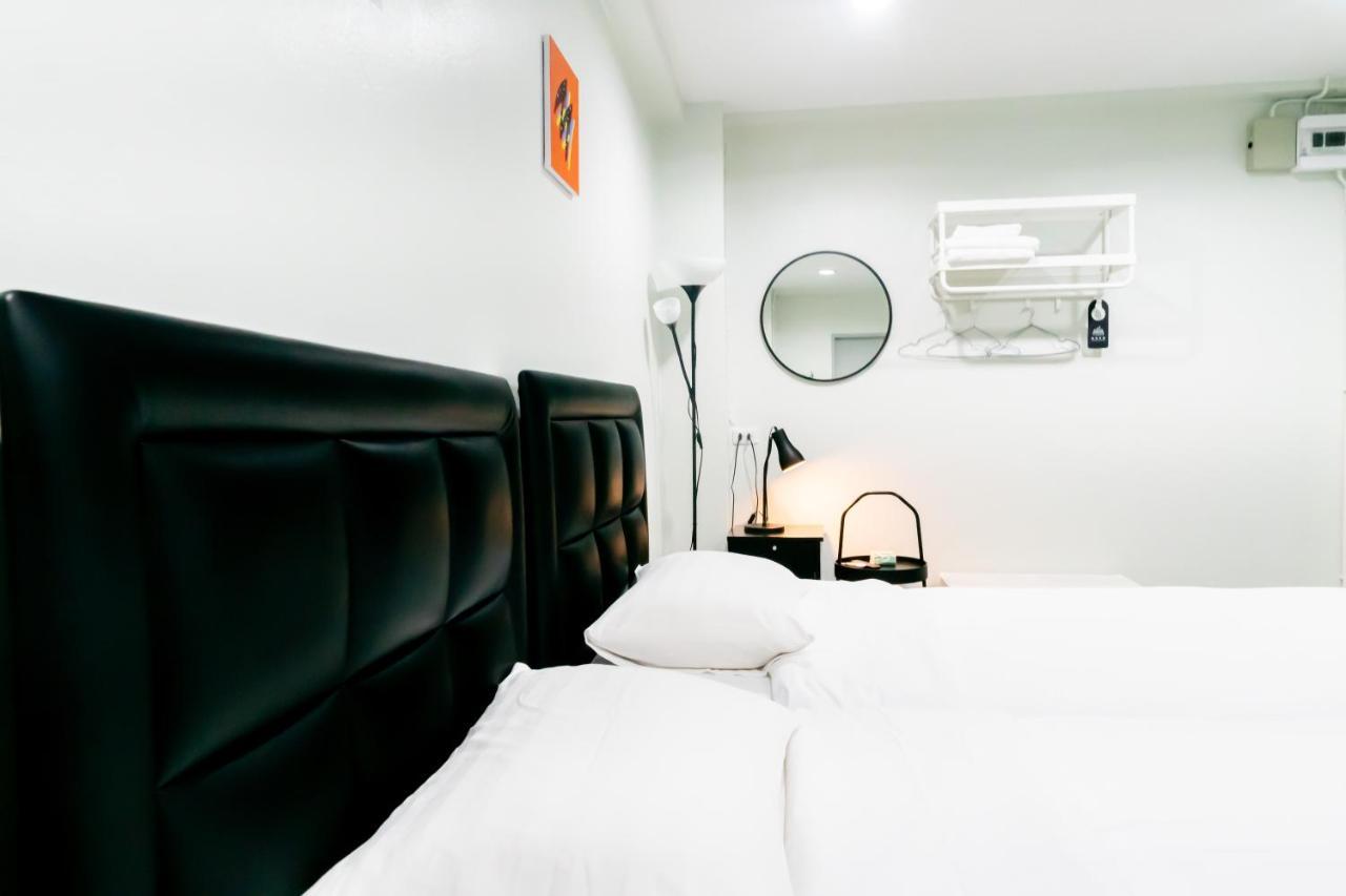 Suksomboon Residence Бангкок Экстерьер фото