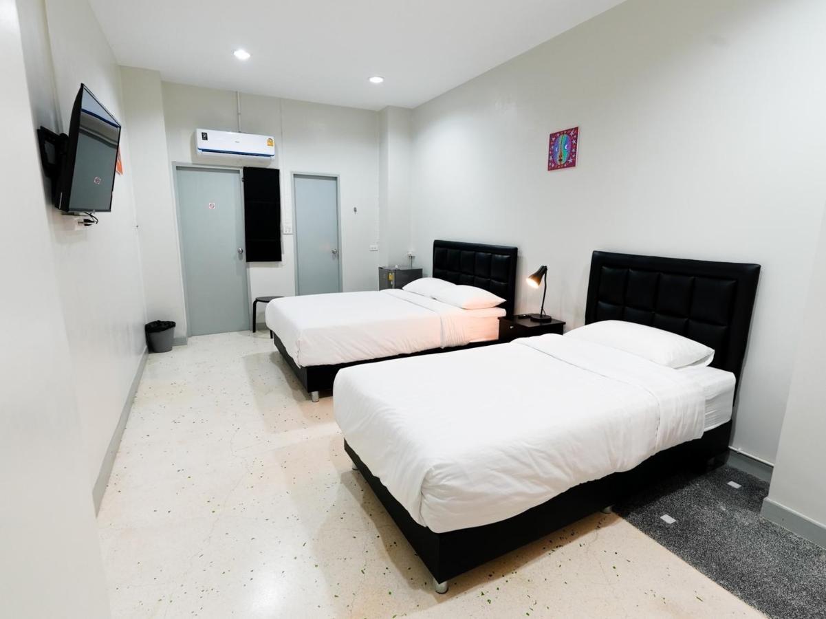 Suksomboon Residence Бангкок Экстерьер фото