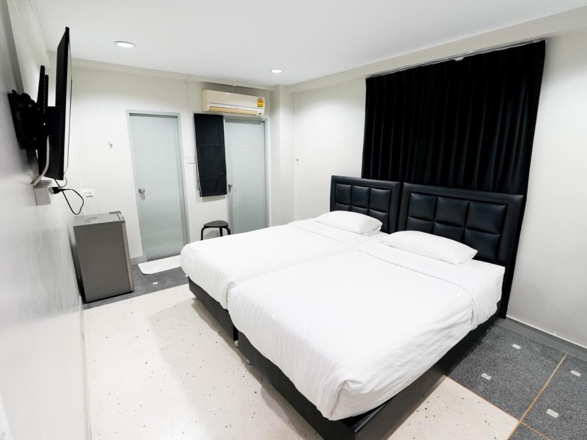Suksomboon Residence Бангкок Экстерьер фото