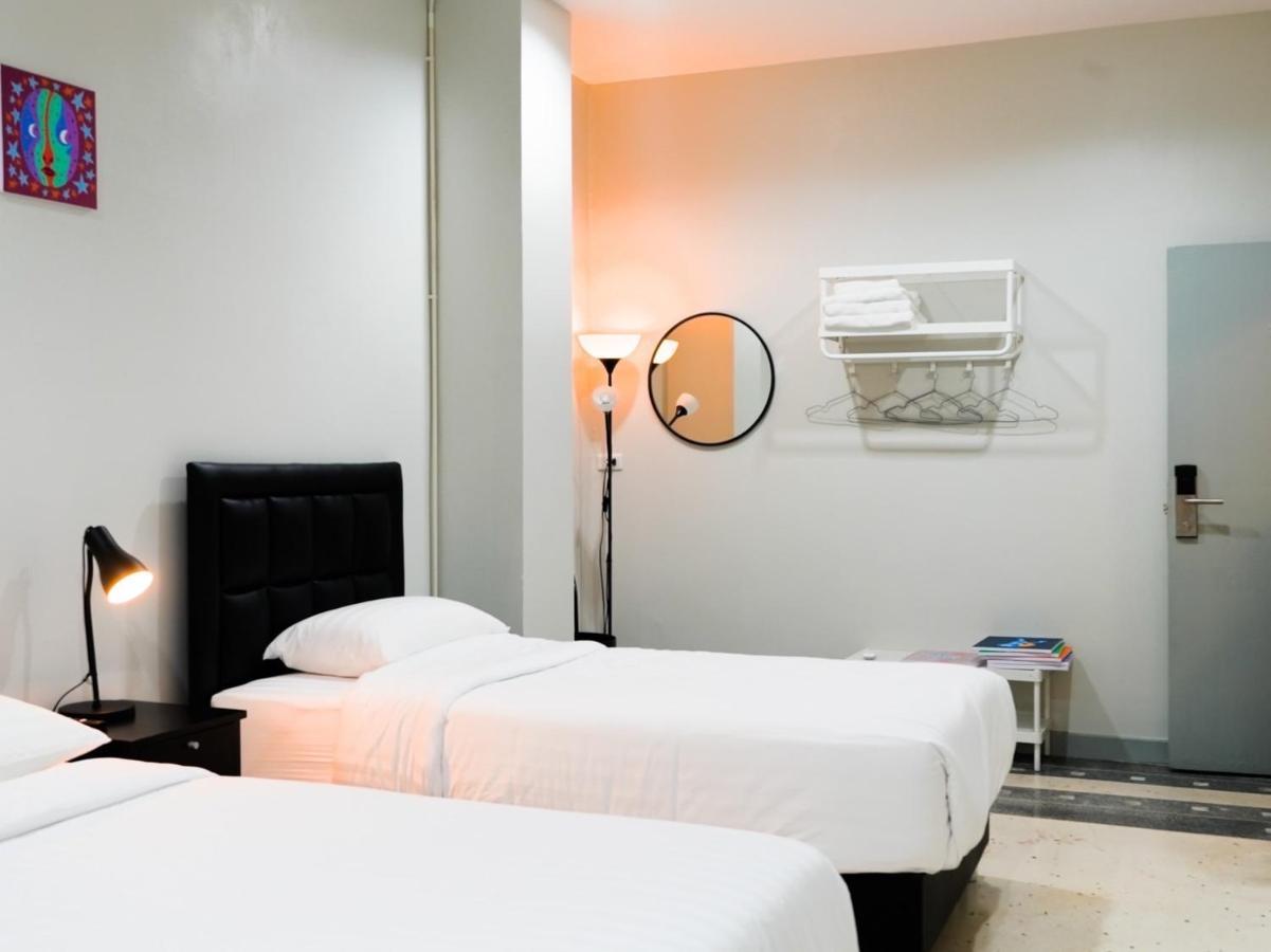 Suksomboon Residence Бангкок Экстерьер фото