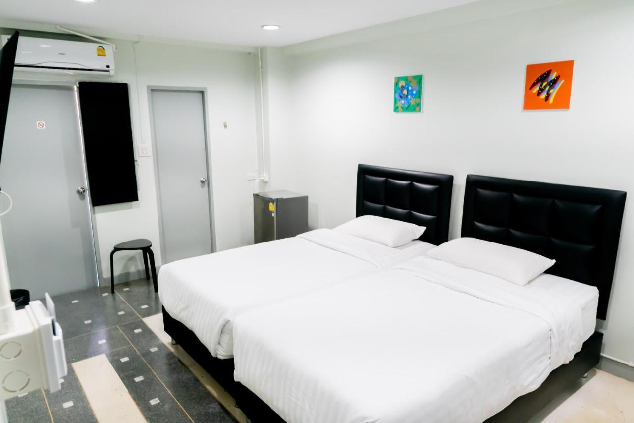 Suksomboon Residence Бангкок Экстерьер фото